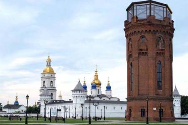Водонапорную башню в Тобольском кремле реставрируют
