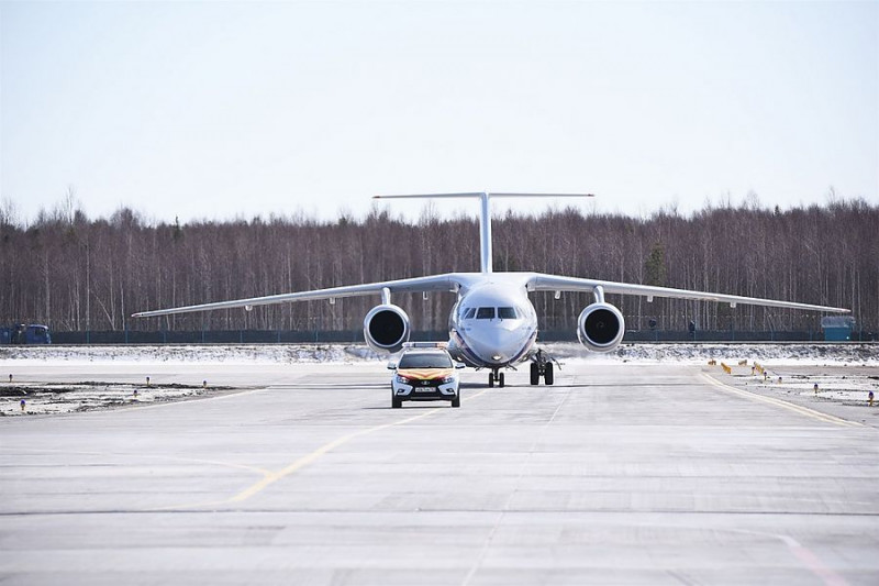 В тобольский аэропорт начали продавать билеты за 6 млн рублей