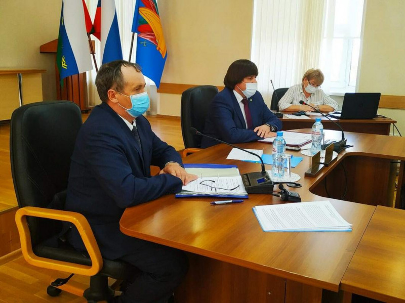 Максим Афанасьев предложил депутатам поучаствовать в посадке деревьев